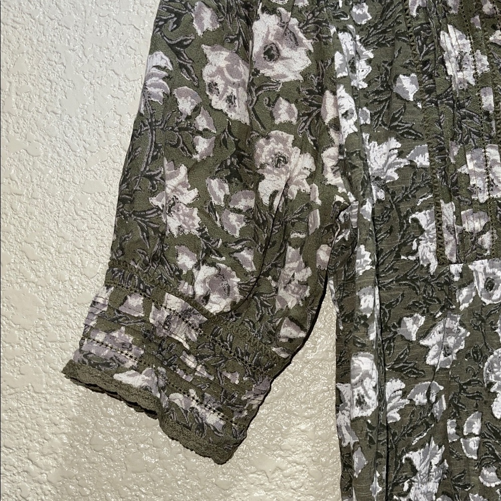 Lucky Brand Green Floral Button Down Shirt - Picture 4 of 5